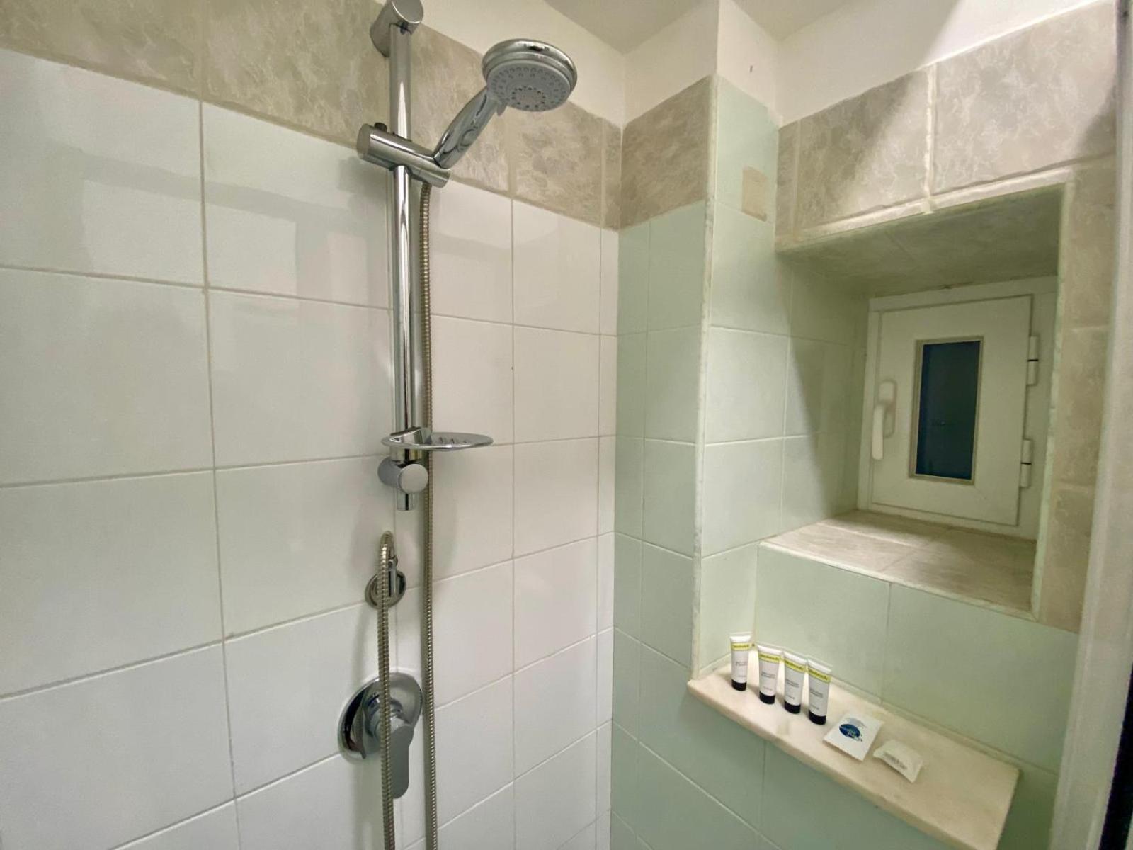 Petit Bijou Apartment Civitavecchia Exterior photo